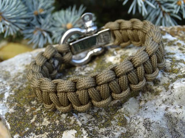 Paracord Cobra karkötő állítható acél csattal - Keki